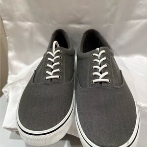 Izod Men's Gray Memory Foam Shoes